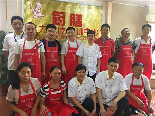 魅力小吃網紅小吃系列學員畢業合影